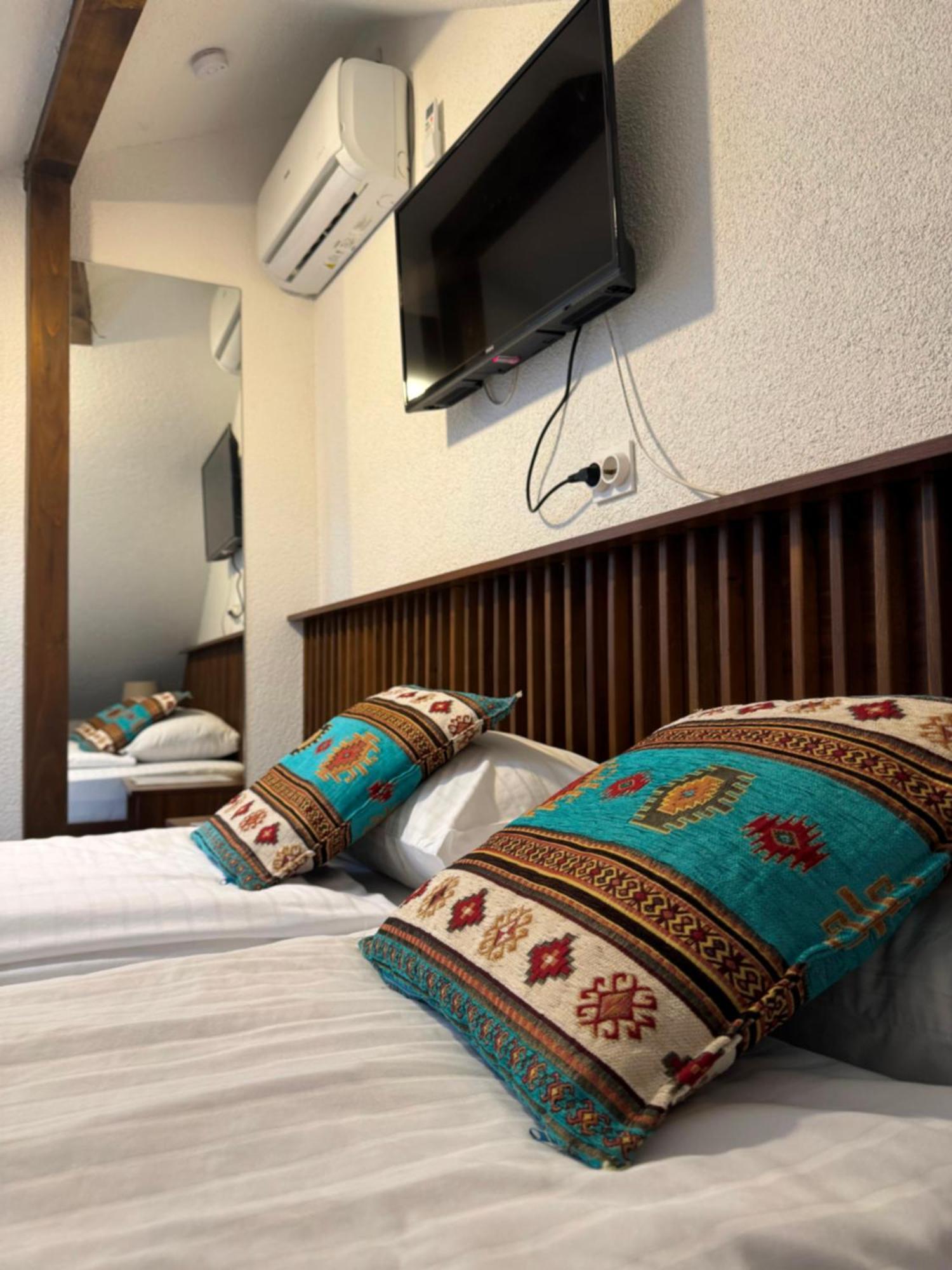 Apartments Han Alifakovac-サラエヴォ エクステリア 写真